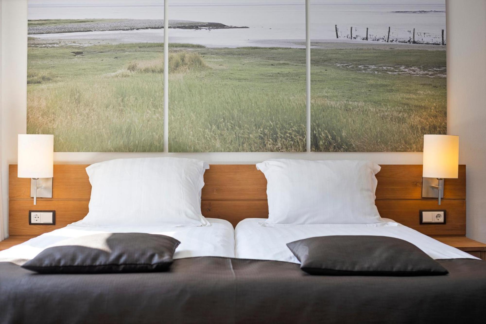 Hunzego Hotel Uithuizermeeden Esterno foto