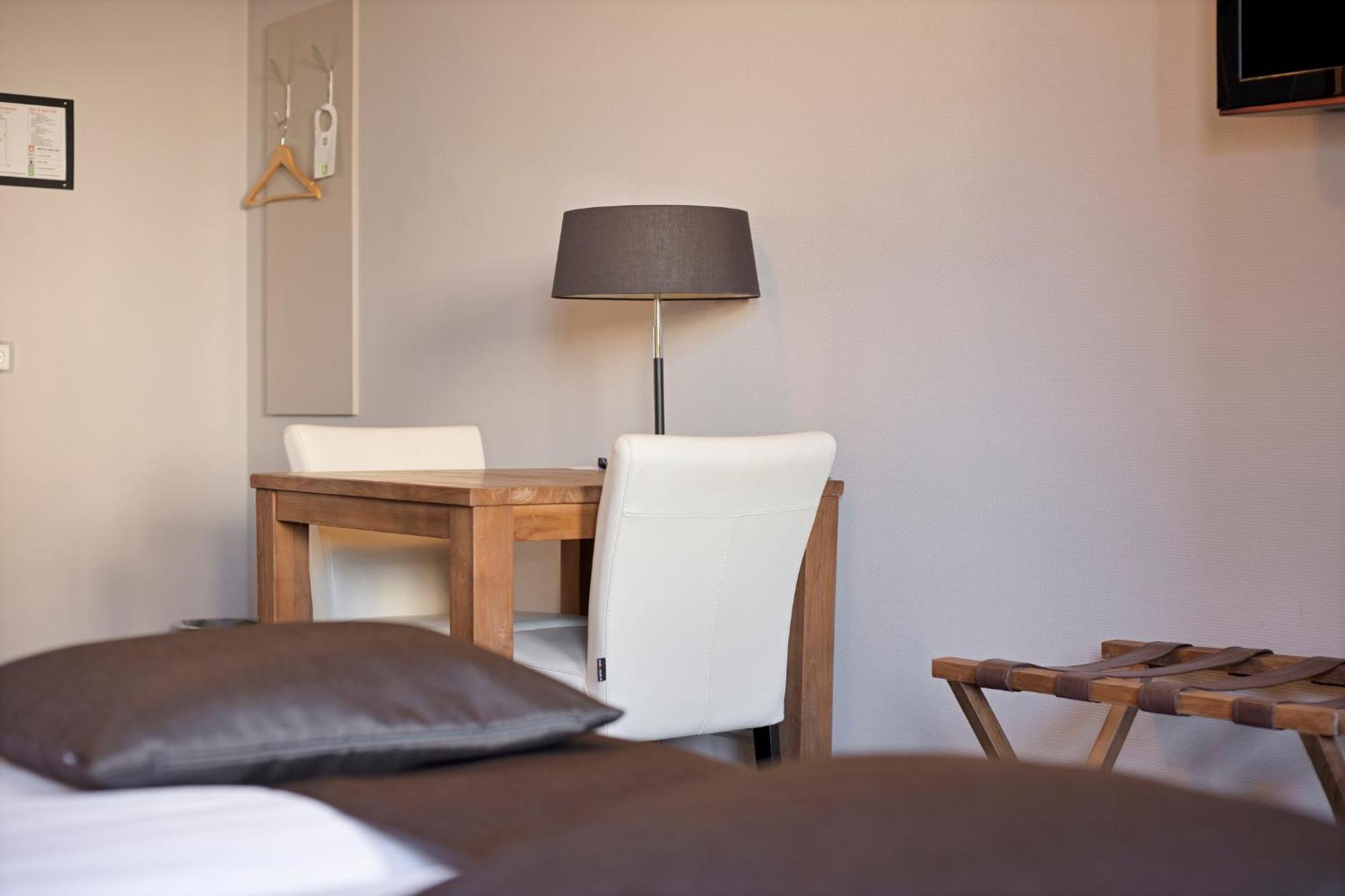 Hunzego Hotel Uithuizermeeden Esterno foto
